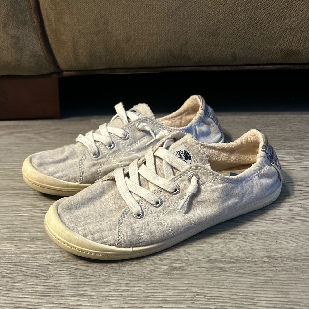 Roxy Womens Bayshore Slip On Sneakers Grey Size 7.5